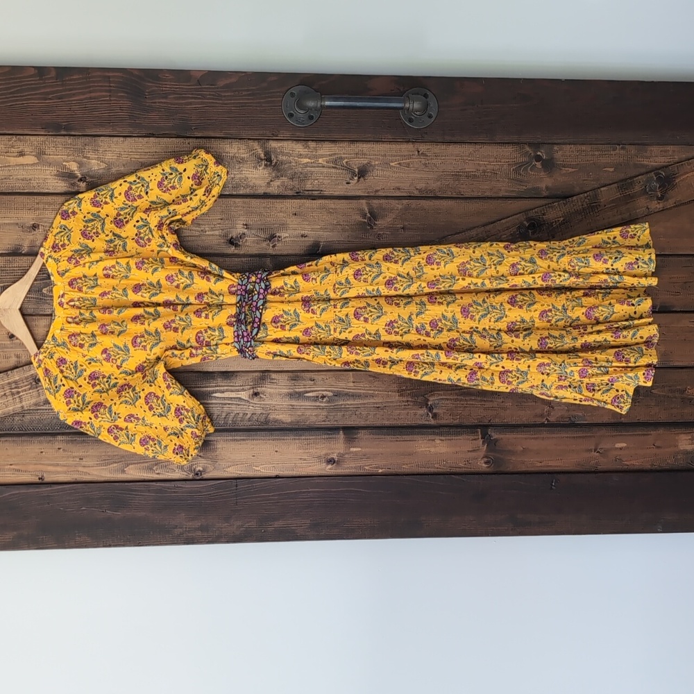 Countryside Drives To and From Midi Eyelet Dress Printfresh Size S EUC POCKETS!! - Picture 3 of 4